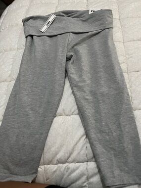 PINK Victoria's Secret Light Gray Fold-Over Waist legging women’s size medium